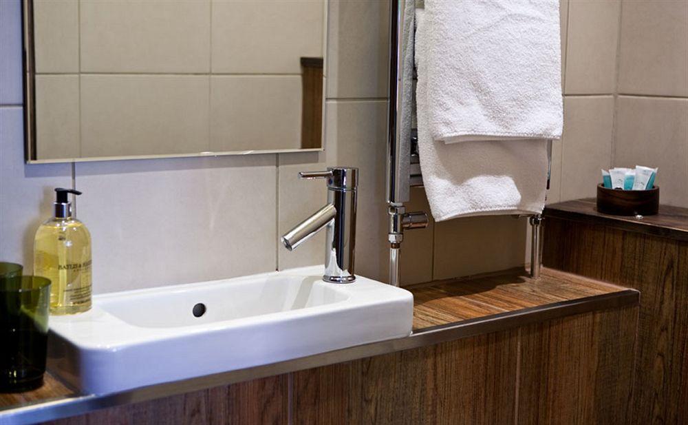 Guest And The 4* Hove